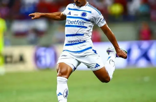O Cruzeiro deu um passo importante para concretizar a saída de Kaiki para o futebol europeu. A cúpula celeste chegou a um ...