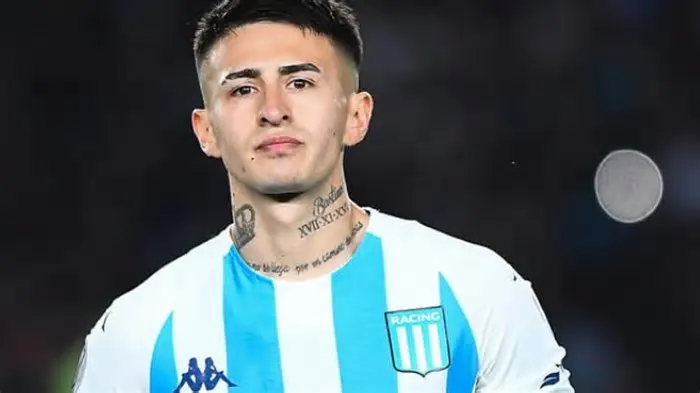 O Cruzeiro anunciou, na última quinta-feira (18), a contratação do lateral-esquerdo Gabriel Rojas, que se destacou no Racing.