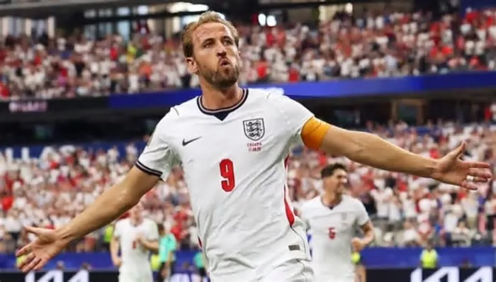 A estreia vitoriosa da Inglaterra na Copa do Mundo, com um placar de 4 a 2 sobre a Croácia, teve um ponto de virada ...
