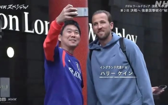 Técnico dos Samurai Blue protagoniza momento descontraído nos bastidores da Copa e repercute entre torcedores japoneses e ...