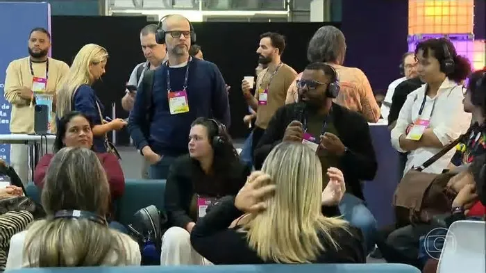 Pular para o conteúdo Jornal da Globo Profissionais e entusiastas da tecnologia de todo o mundo se despedem do Web Summit Rio ...