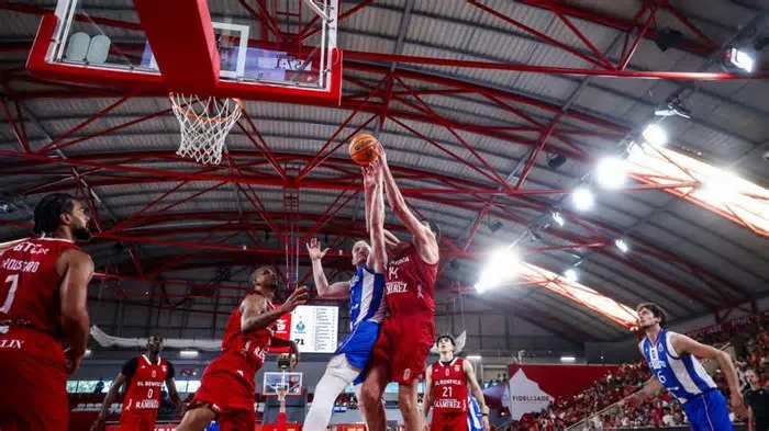 O FC Porto, como campeão nacional, vai estrear-se na Champions de basquetebol, enquanto os encarnados terão de lutar por um ...