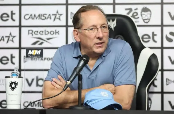 O Botafogo abriu negociação com a Major League Soccer, a liga norte-americana de futebol, para tentar um acordo para o ...