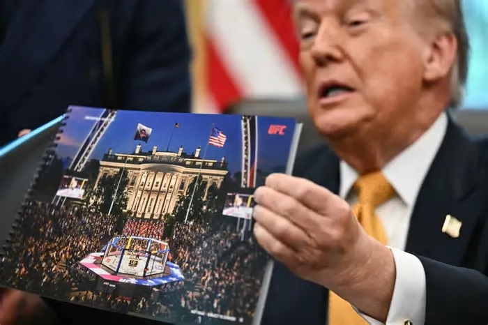 Vendetas internas, políticas extremas e um conflito do qual não sabe como sair erodiram imagem do republicano, que mantém ...