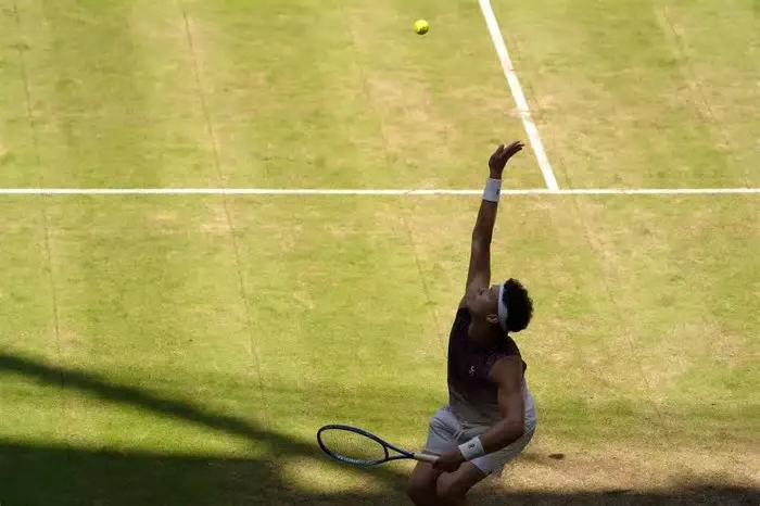 - Ben Shelton garante quarto cabeça de série em Wimbledon após derrota em halle - aparece primeiro em - Apito Final.