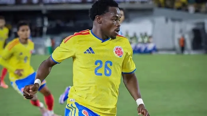 A Colômbia faz sua estreia na Copa do Mundo nesta quarta-feira, diante do Uzbequistão, às 23h. O atacante Andrés Gómez, do ...