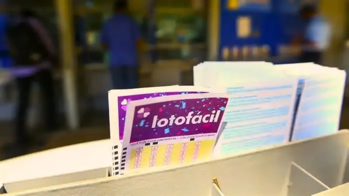 Segunda loteria mais popular do país, a Lotofácil sorteou R$ 10 milhões nesta sexta-feira (5/6). Apesar do nome “fácil”, a ...