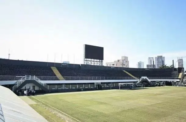 O Santos anunciou o início de uma reforma estratégica para ampliar a capacidade da Vila Belmiro. As obras serão concentradas ...