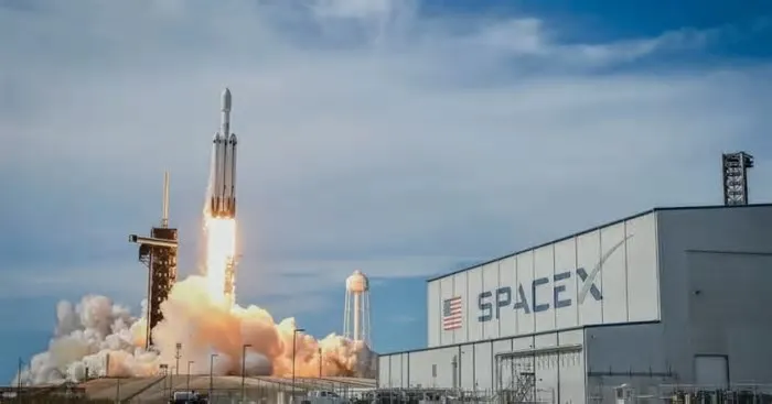 SpaceX IPO underwriters directed banks to reject orders from Hong Kong and China investors, citing US ITAR defense export ...