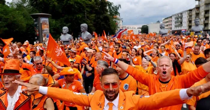 A Copa do Mundo de 2026 tem neste domingo uma rodada com quatro jogos e dois favoritos europeus no centro das atenções: ...