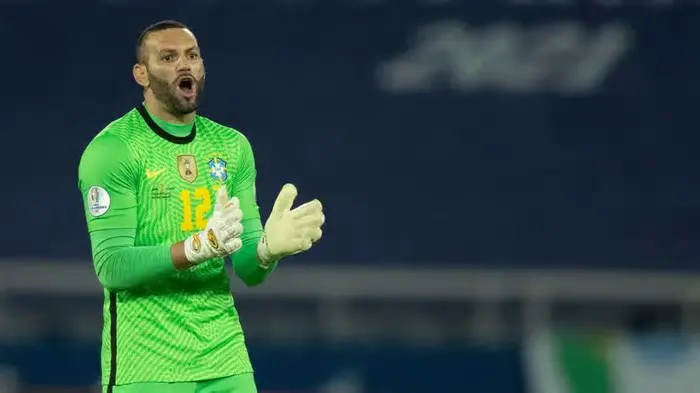 O goleiro Weverton Pereira, natural de Rio Branco (AC), recebeu confirmação da comissão técnica da Seleção Brasileira e vai a ...