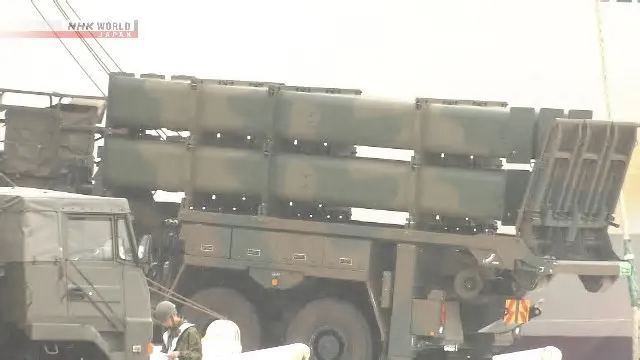 A NHK foi informada de que o Ministério da Defesa do Japão está transportando um lançador e outros equipamentos como parte ...