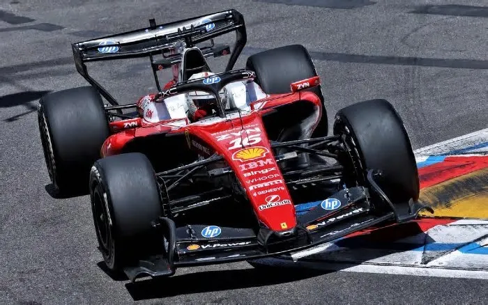 Charles Leclerc revelou que continua enfrentando sérias dificuldades com sua Ferrari e explicou que sua última tentativa na ...