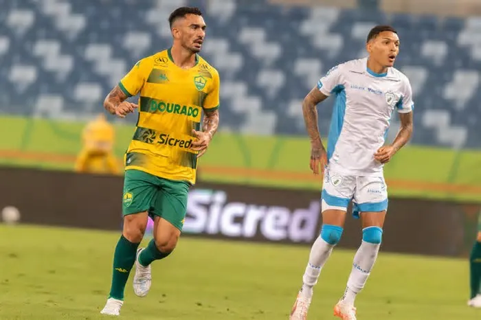 Os lances do jogo minuto a minuto Time confirmados! Cuiabá escalado com: Marcelo Carné, Raylan, Alan Empereur, João Basso, ...
