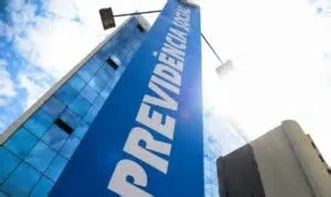 Suspensas as ações e firmada a quitação, o INSS pede a desistência do Tema 326, e a TNU o desafeta. O resultado material é ...