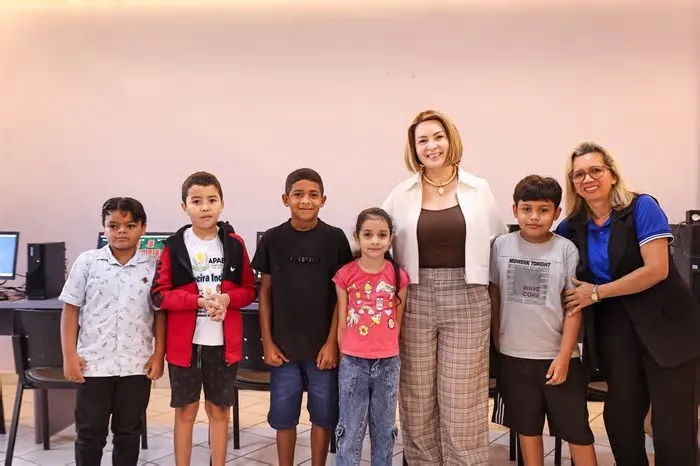 Parlamentar visita a instituição, elogia o trabalho desenvolvido e reafirma compromisso com o fortalecimento das APAEs no ...