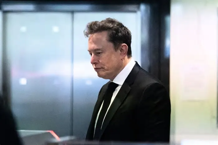 Publicado em 14 de junho de 2026 às 14h00. Elon Musk tornou-se o primeiro trilionário da história nesta sexta-feira, 12. Com ...