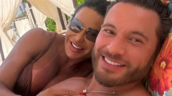 Gracyanne Barbosa celebrou o aniversário do namorado com uma declaração romântica nas redes sociais, em um registro que ...