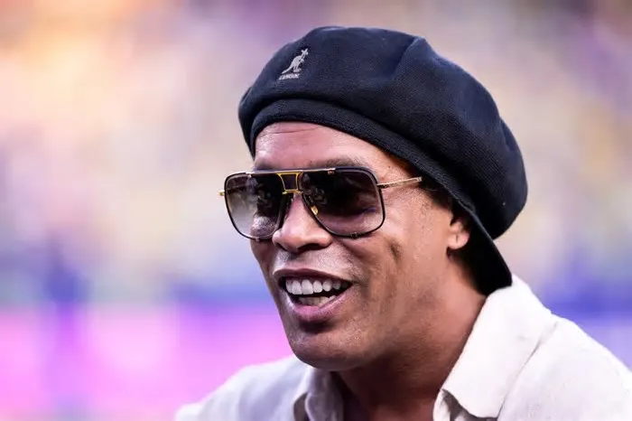 Aos 46 anos, Ronaldinho Gaúcho deixa aposentadoria e é anunciado pelo Ravenna FC, time da terceira divisão da Itália ...