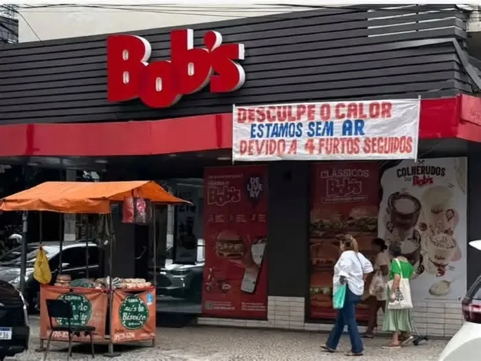 Rogério Rosetti, comerciante de Niterói, desabafa após sofrer 12 furtos em suas lojas, incluindo uma franquia do Bob's, ...