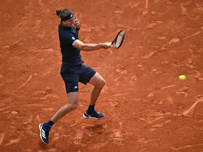 Alexander Zverev, número 3 do mundo, vai disputar a final de Roland Garros - Foto: Julien de Rosa/AFP O tenista alemão ...