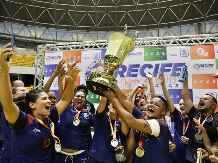 Competições serão disputadas em cinco categorias e terão jogos realizados em quadras públicas espalhadas pela cidade ...