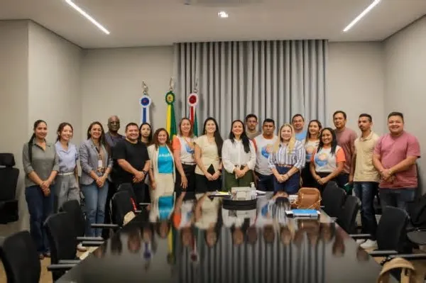 No próximo dia 14 de junho, acontece em Parintins o lançamento do Guia Rápido para Municípios – Orientações Práticas para ...