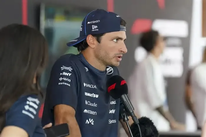 Carlos Sainz expressou dúvidas sobre o projeto da Williams após um início decepcionante na temporada de Fórmula 1, com ...