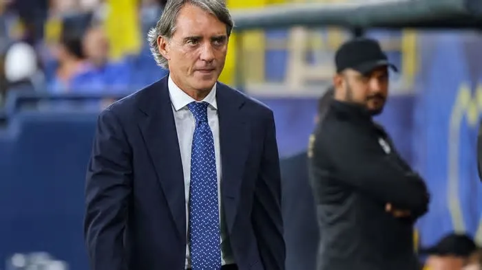 O clube catariano Al-Sadd anunciou, na noite de sábado, a saída do técnico italiano Roberto Mancini do comando da equipe após ...