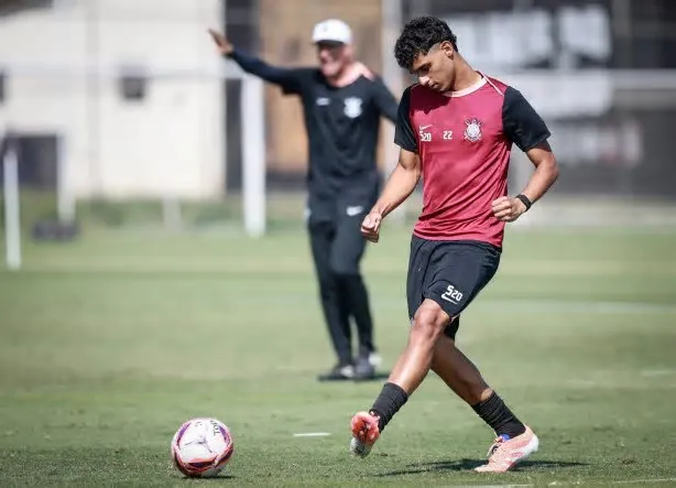 O Corinthians realizou, nesta quarta-feira, o último treinamento antes de encarar o Flamengo pela 18ª rodada do Campeonato ...