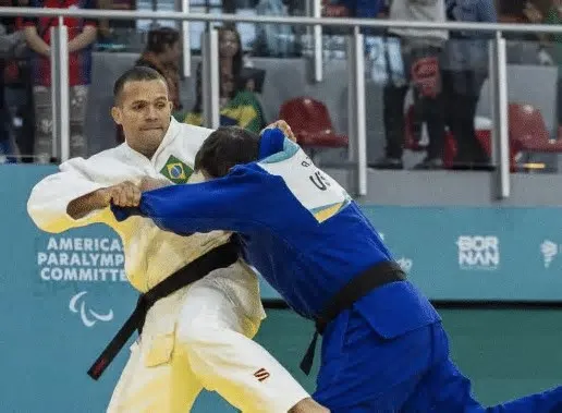 Os principais atletas do judô nacional e internacional disputam a partir desta quinta (11) o Troféu Brasil de Judô e o Grand ...