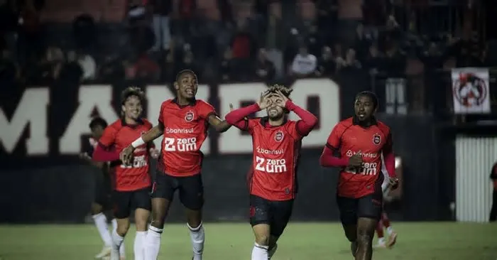 São Luiz de Ijuí, São José e Brasil de Pelotas chegam à última rodada da fase de grupos com chance de classificação. Na Série ...