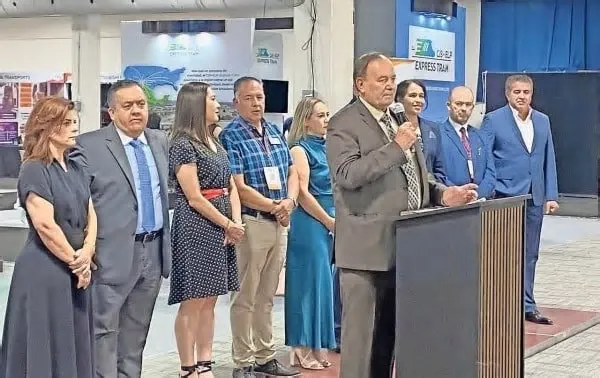 Cuenta con más de 100 módulos de exhibición y la participación de empresas como CommScope, SMART, Termopac y Motherson ...