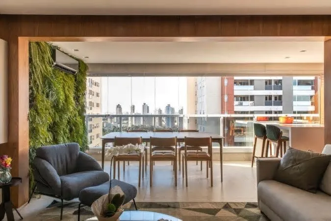 Muito além da estética, criar um ambiente com luz natural em casa virou sinônimo de autocuidado e reconexão no dia a dia ...