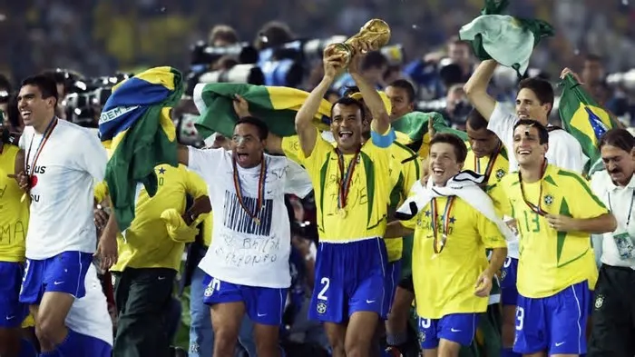 É impossível falar de Copa do Mundo sem ao menos mencionar a Seleção Brasileira. Maior campeã, única a disputar todas as ...