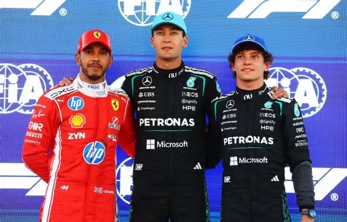 George Russell conquista a pole position no GP de Barcelona da Fórmula 1 2026. Lewis Hamilton é o 2º e Gabriel Bortoleto ...