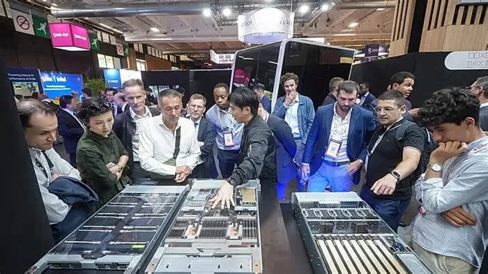 Foxconn, Nvidia e Mistral AI fecham grandes acordos de infraestruturas de IA na VivaTech, enquanto energia nuclear barata e ...