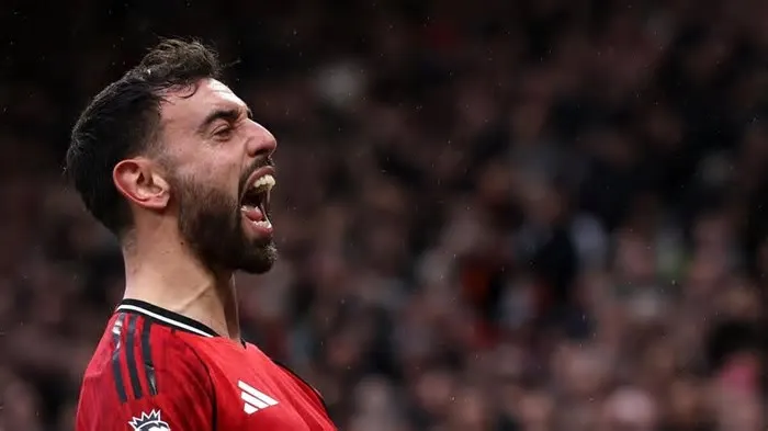 Capitão do Manchester United, Bruno Fernandes, nomeado para o prémio o melhor atleta da Premier League da Associação de ...