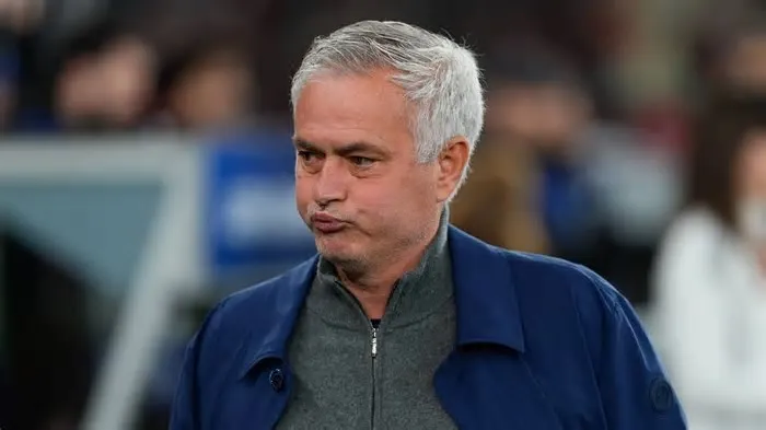 O Real Madrid segue seu planejamento para reforçar o elenco que terá José Mourinho como comandante a partir da próxima ...