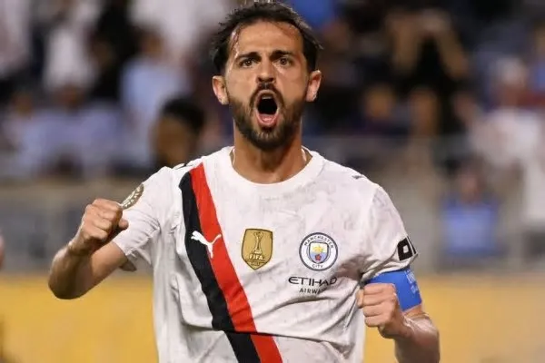 Com o fim do contrato com o Manchester City, o meio-campista de 31 anos jogará no Real Madrid nas duas próximas temporadas ...