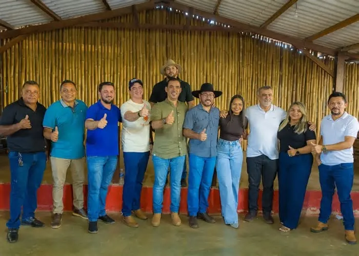 A caravana liderada pelos pré-candidatos a governador, Vicentinho Júnior (PSDB); a vice, Amélio Cayres (MDB); e ao Senado, ...