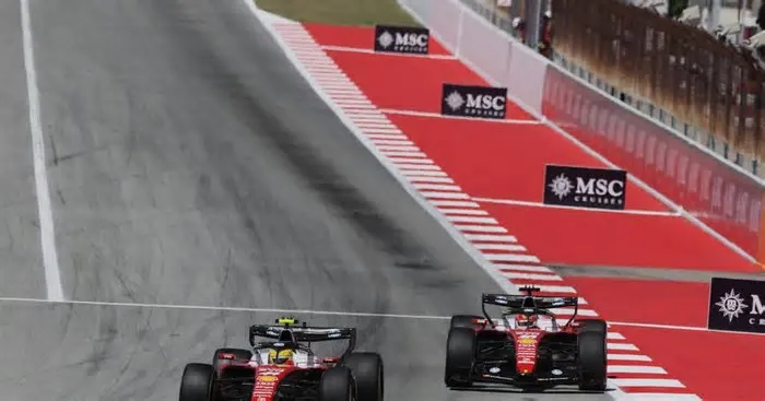 Lewis Hamilton volta a vencer uma corrida 1 ano e quase 11 meses depois Piloto britânico levou o Ferrari ao lugar mais alto ...