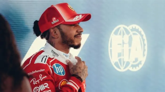 Heptacampeão mundial dividiu o pódio com George Russel, segundo colocado, e Lando Norris, que terminou em terceiro ...