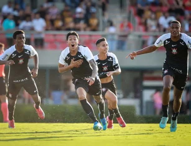 Na última sexta-feira, o Corinthians venceu o Mirassol por 1 a 0, na estreia do Paulistão Sub-20. Com o resultado, a equipe ...