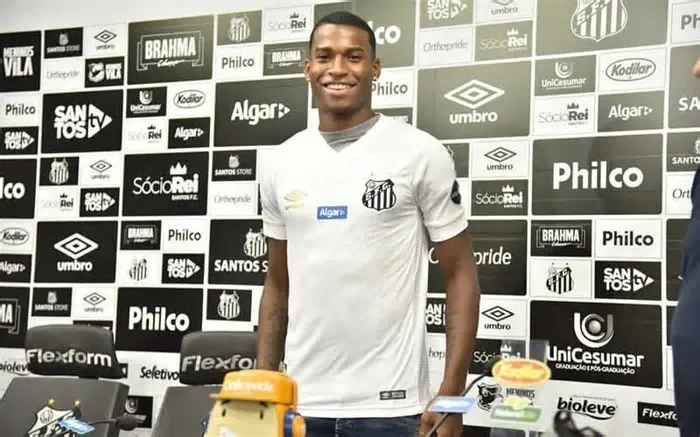 Clube terá bloqueio para registrar novos jogadores por até três janelas de transferências ...
