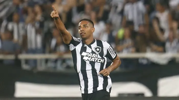 Nesta quarta-feira (1), O São Paulo anunciou a contratação do atacante Victor Sá, de 32 anos. O atleta estava livre no ...